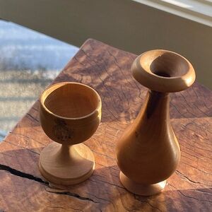 2 small wooden vases